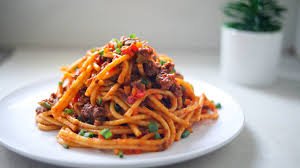 Jollof-spaghetti